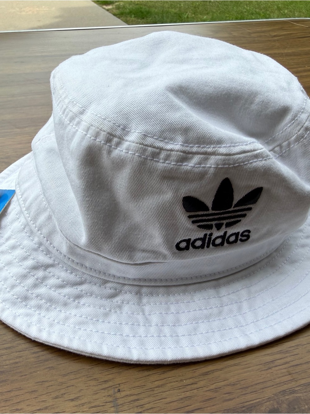 NWT adidas White Bucket Hat with Black Trefoil